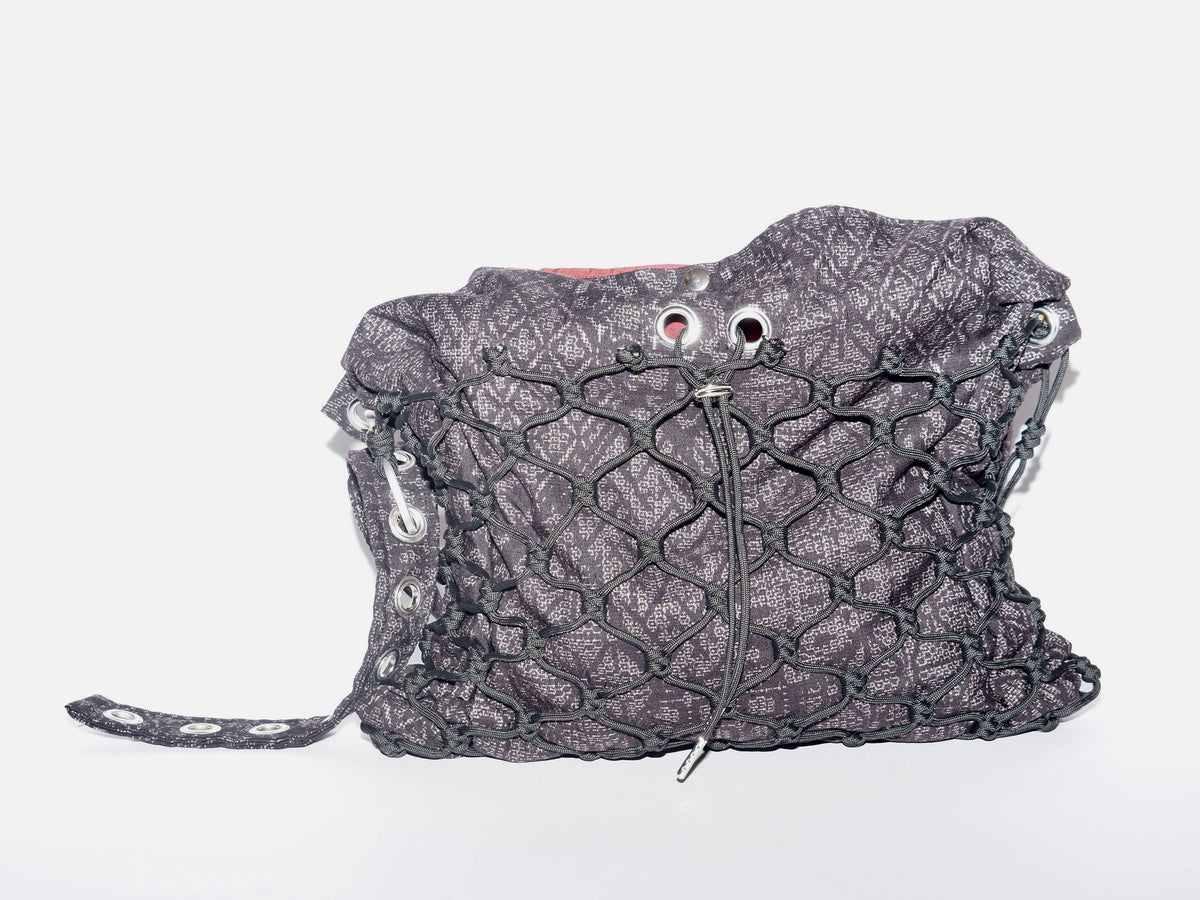 Stitched black - Large